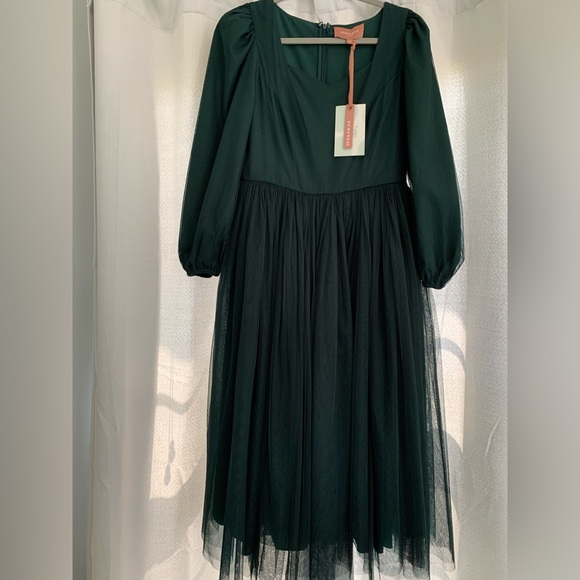 Green JessaKae Allora Dress Size Medium - Picture 3 of 4